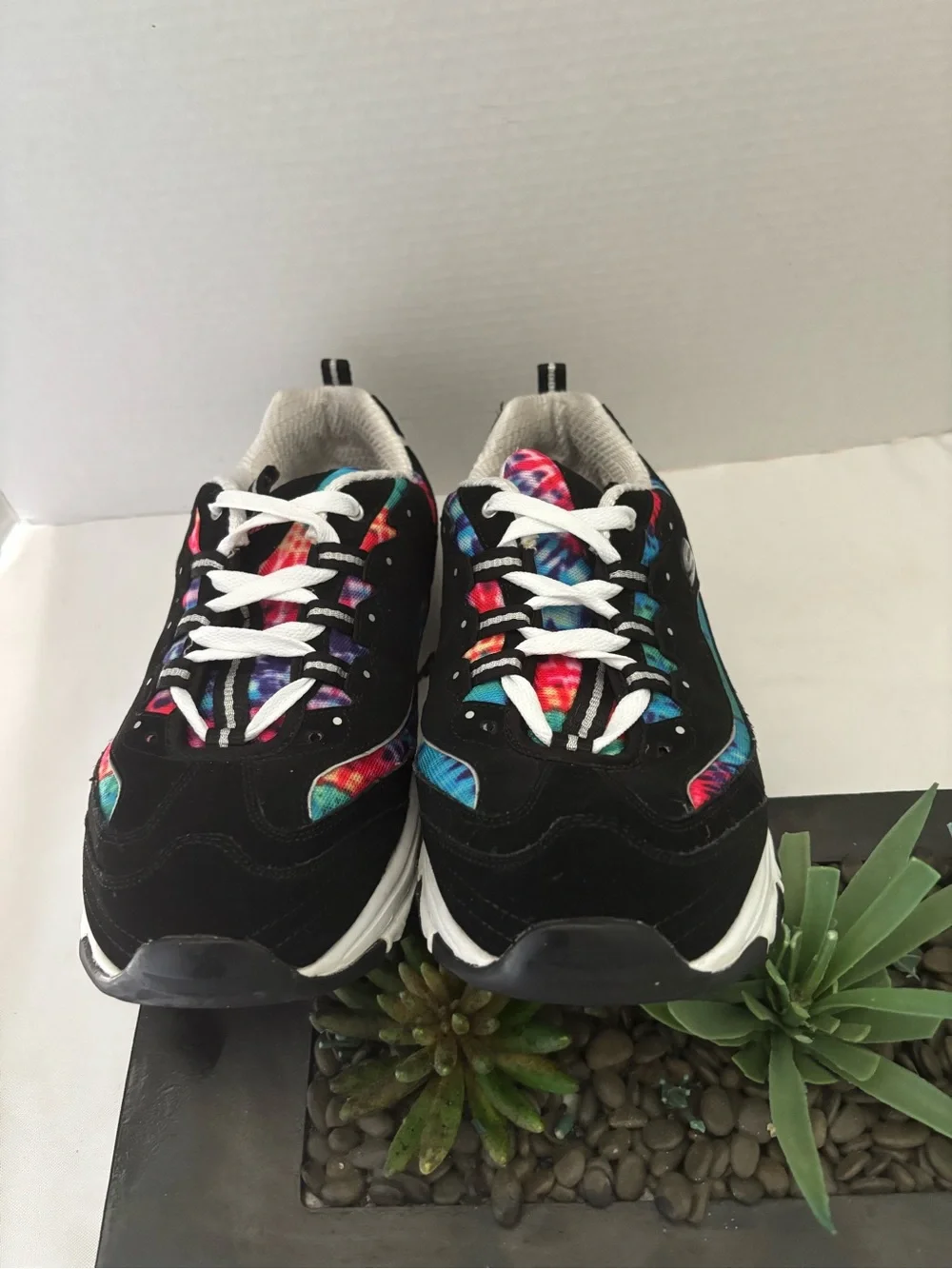 SKECHERS D’LITES GALAXY FANTASY WOMENS SNEAKERS BLACK/VIBRANT DYE ACCENTS SZ 10